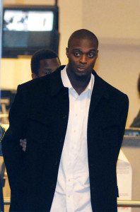 plaxico-burress-charged_nc